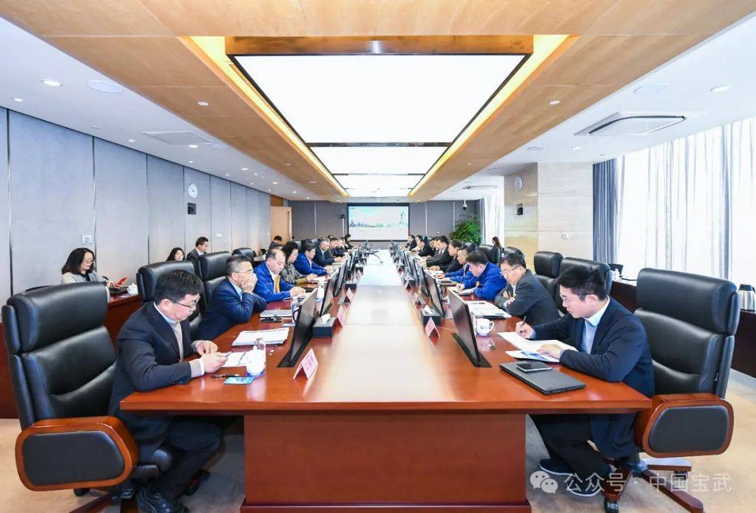 人保伴您前行,拥有“如意行”驾乘险，出行更顺畅！_2025版连锁经营项目商业计划书 行业面临的挑战