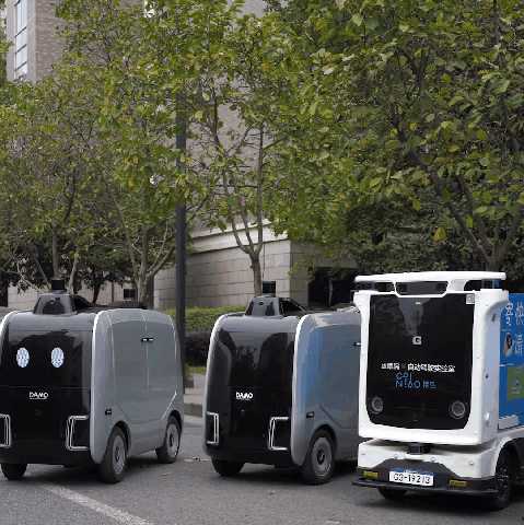 保险有温度,人保财险政银保 _​2025年机器人线缆行业现状与发展趋势分析