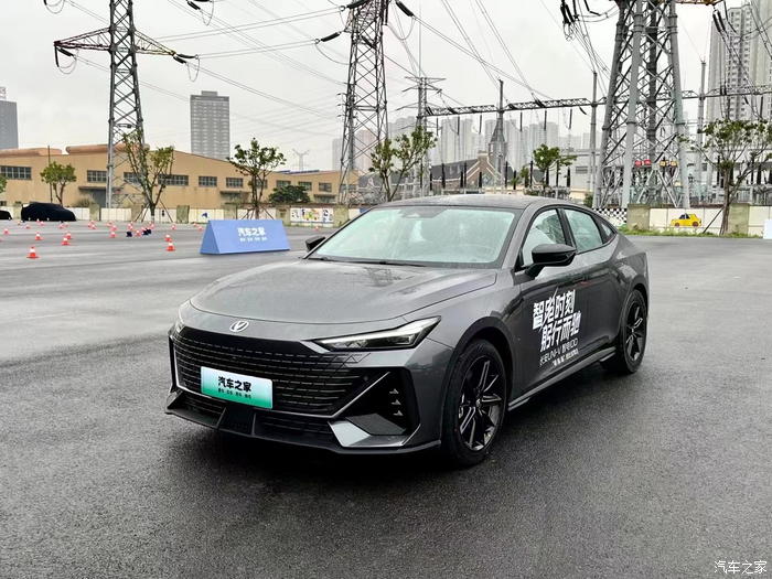 ​2025年梨行业现状与发展趋势分析_人保车险   品牌优势——快速了解燃油汽车车险,拥有“如意行”驾乘险，出行更顺畅！