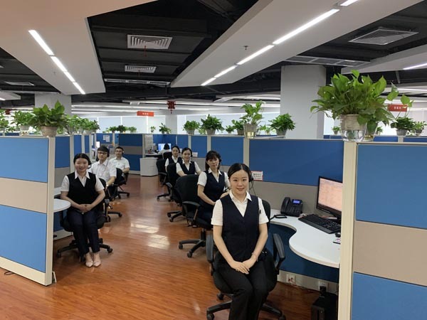 2025年眼镜行业发展趋势预测：高端化、智能化、可持续化_人保财险政银保 ,人保伴您前行