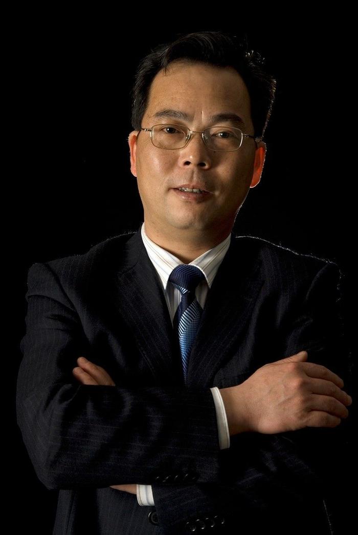 人保服务 ,人保护你周全_家政机器人产业全景分析与商业创新研究，2028年千亿赛道六大爆发模型深度推演