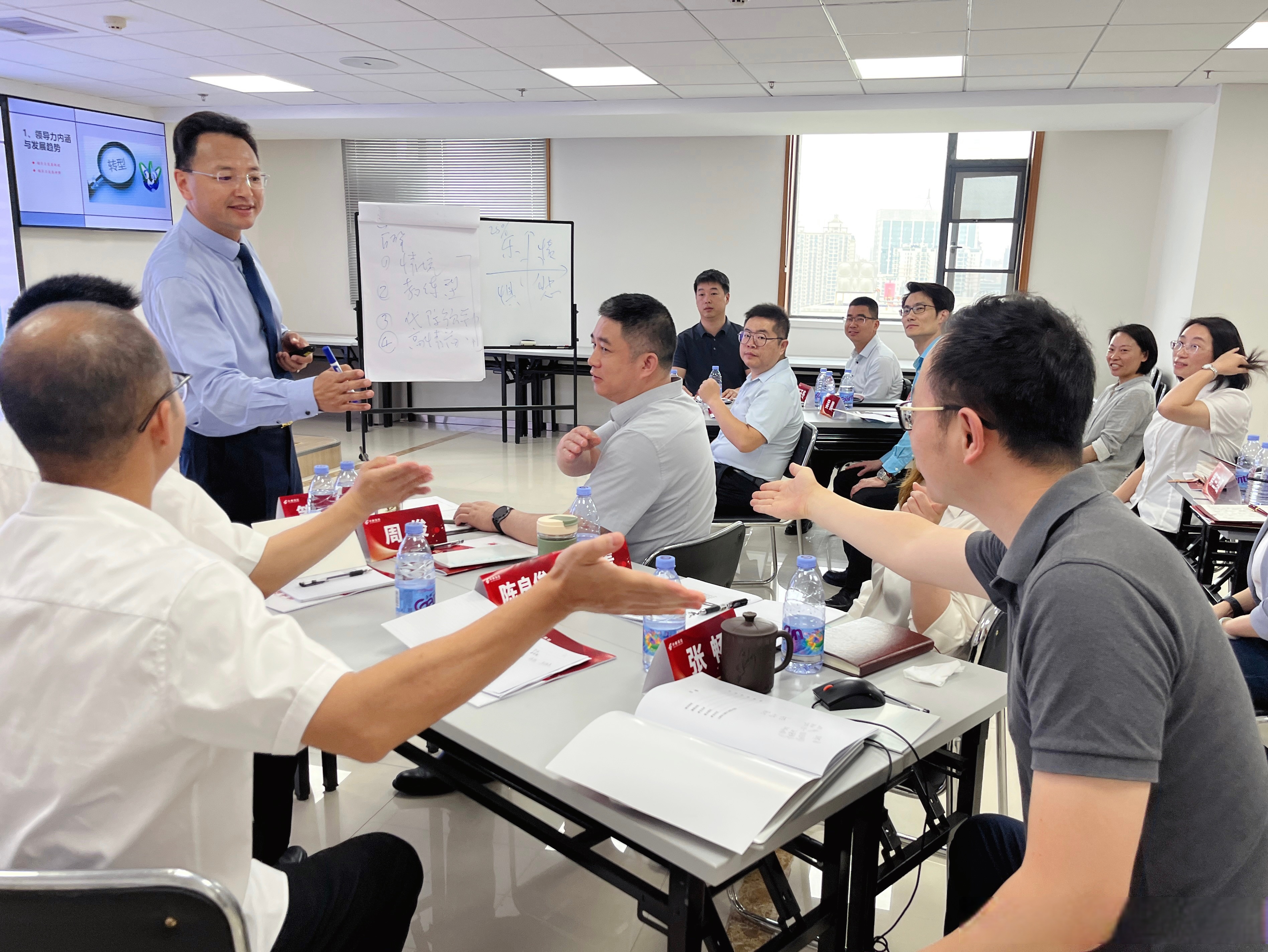 2025年中国锂电材料行业：全球领导力与未来挑战_人保财险政银保 ,人保车险