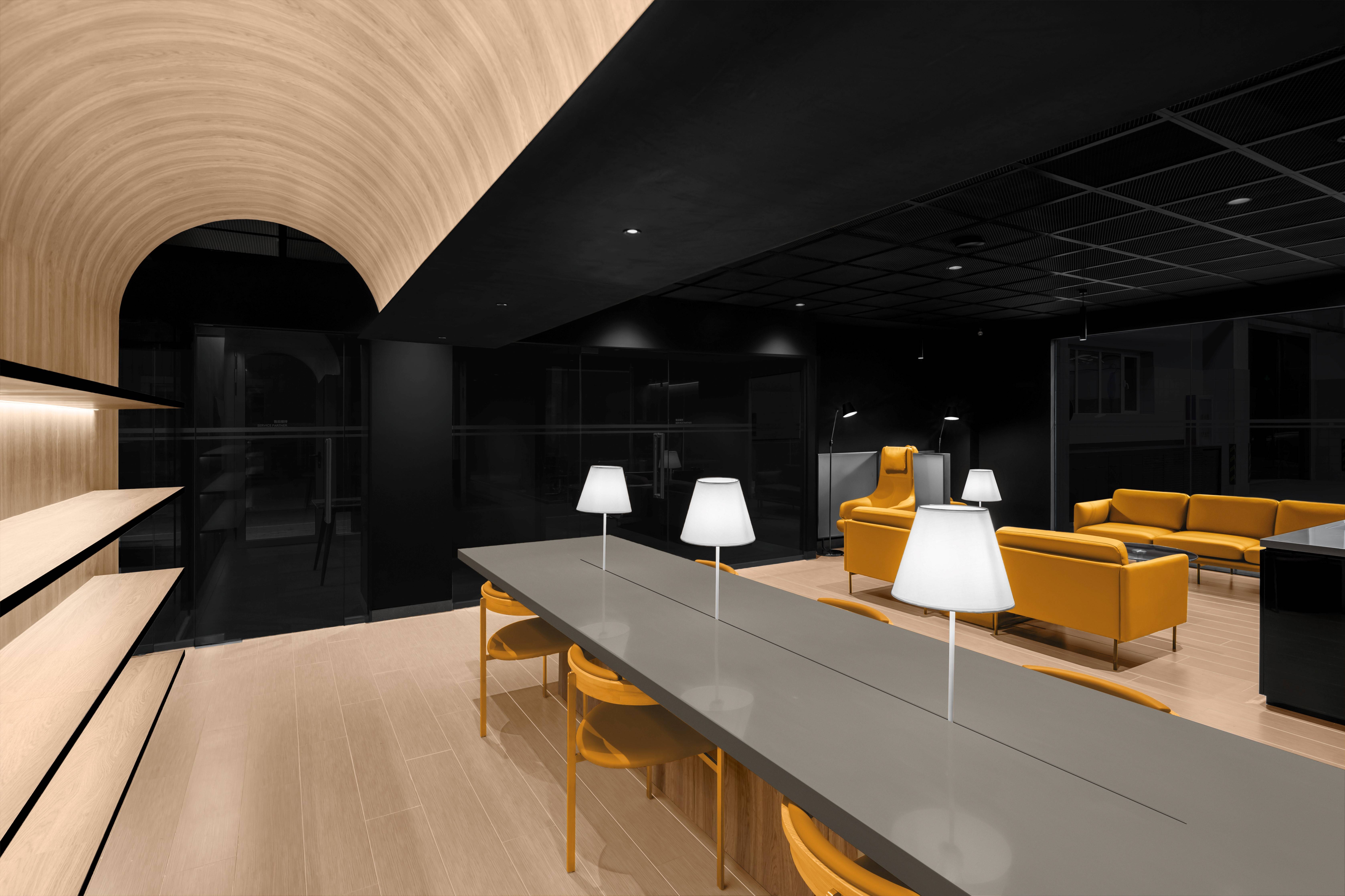 人保车险   品牌优势——快速了解燃油汽车车险,人保护你周全_2025年中国猫粮行业：社交电商崛起与品牌信任重塑