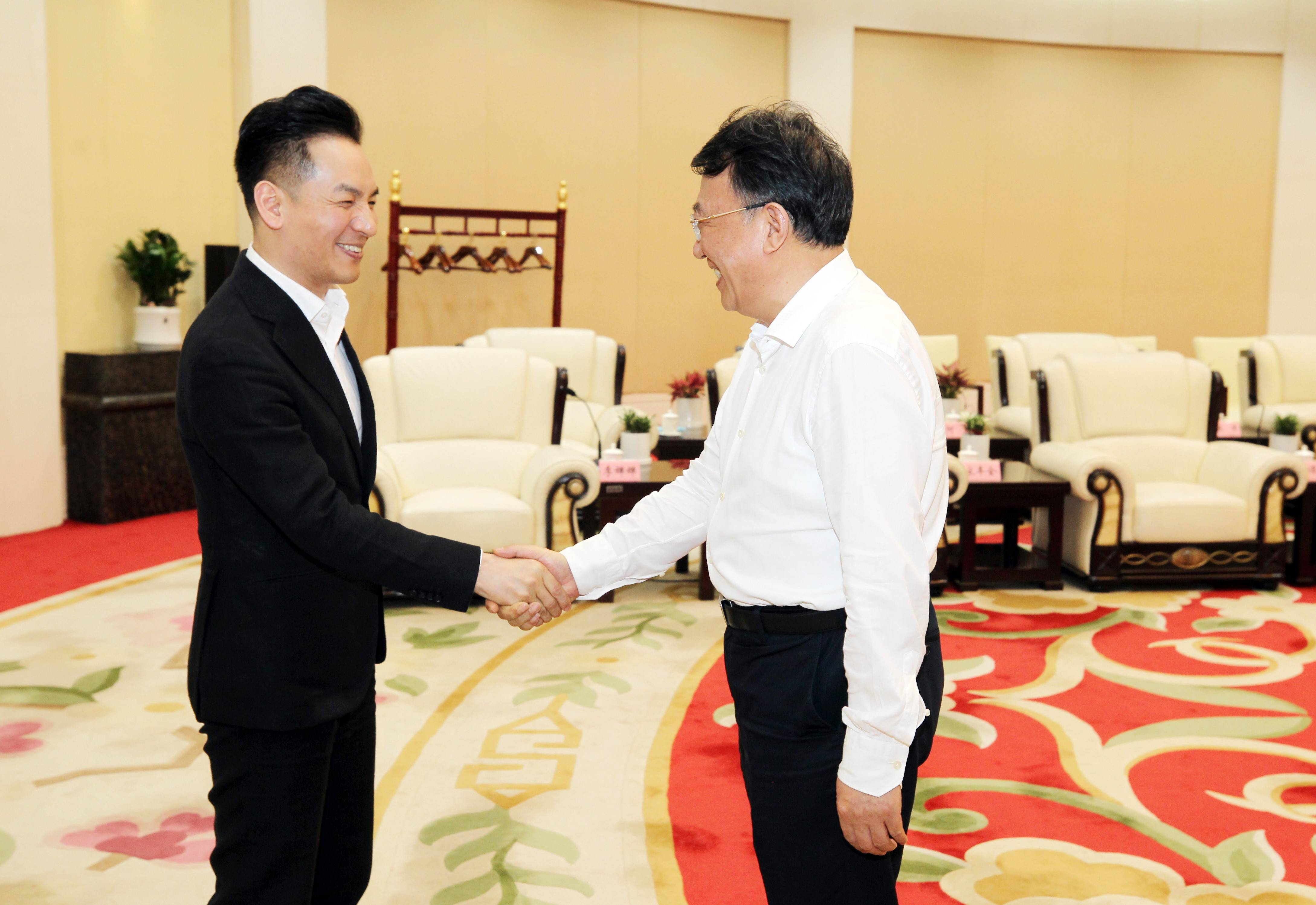 2025—2030年中国科技孵化器行业：政策助力，新质生产力加速形成_人保服务 ,拥有“如意行”驾乘险，出行更顺畅！