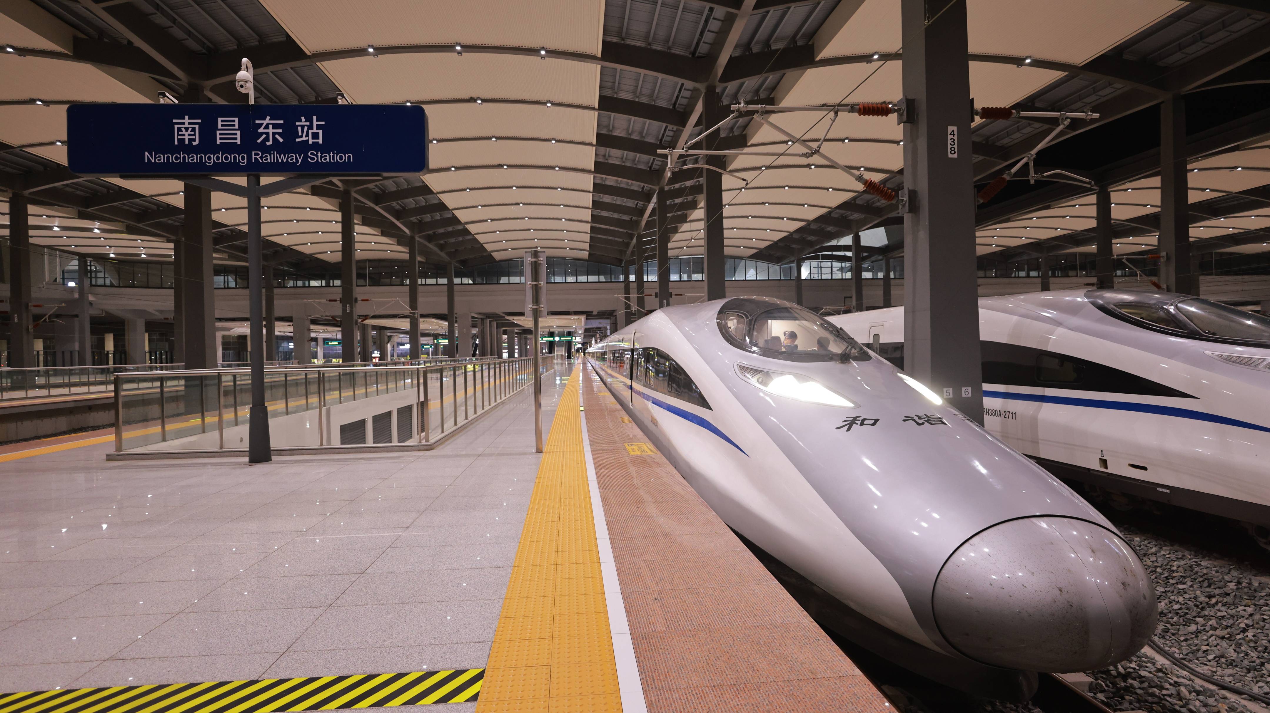 设计时速350公里，沿江高铁武宜段正式进入试运行阶段