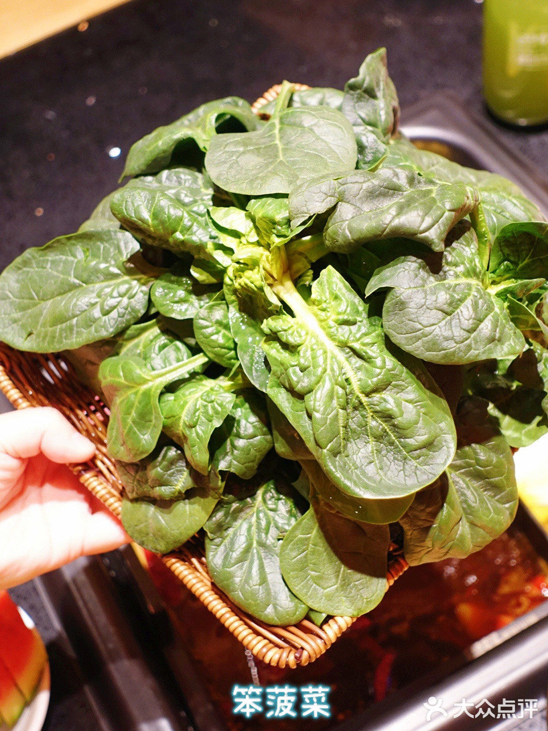 港湾周评|全职员工不到2000名，巴奴兼职与外包近万名