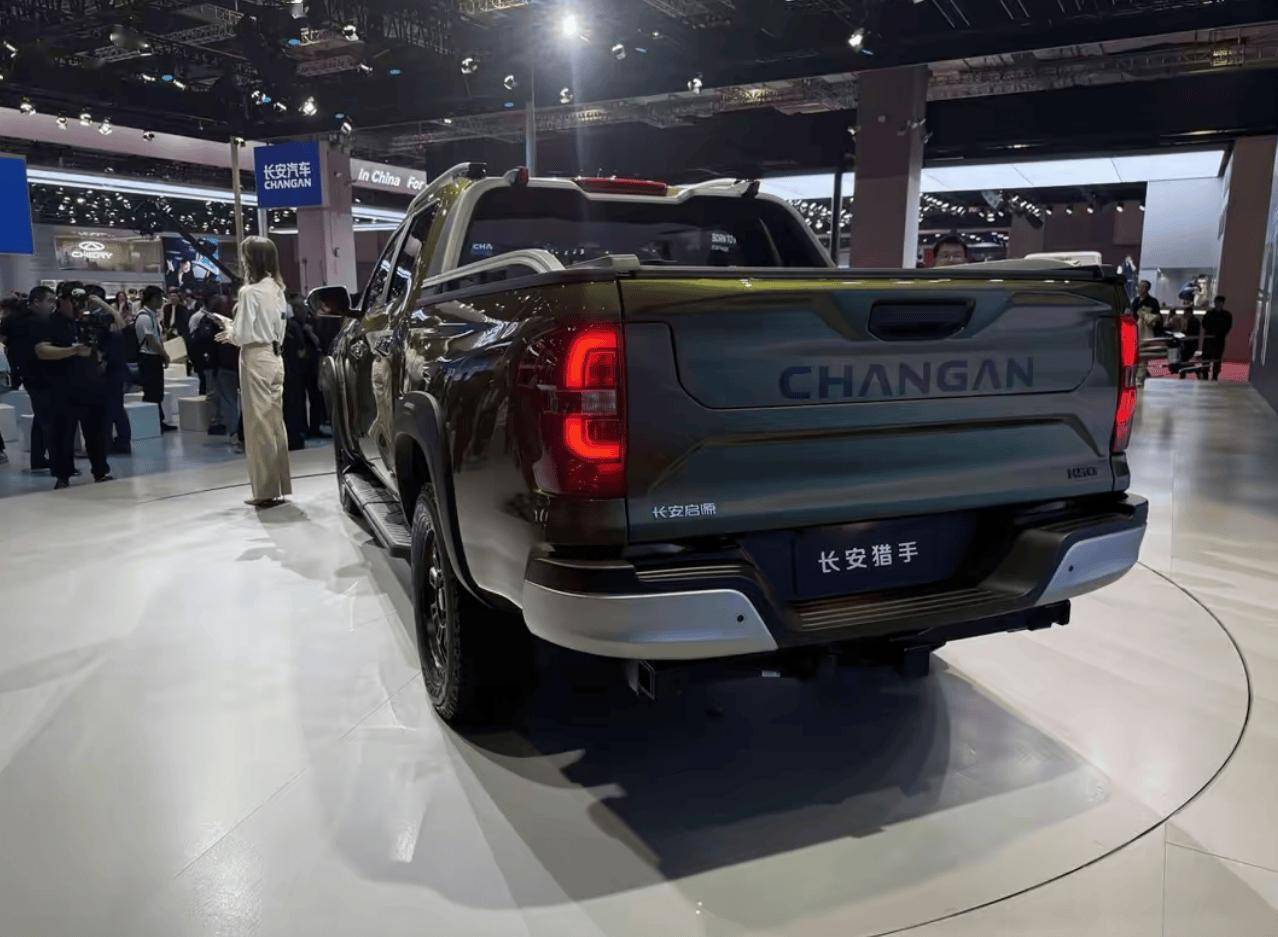 外放电加大到30kW，长安猎手K50激战新能源皮卡赛道