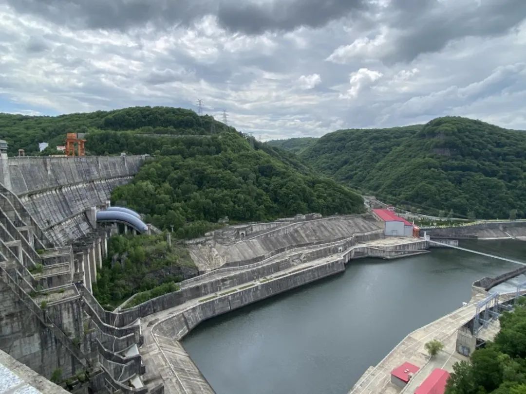 数字屏障护江河安澜