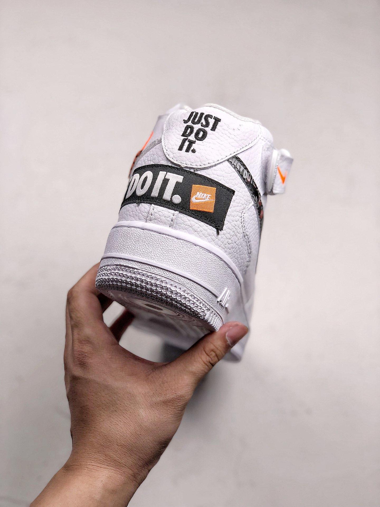 从 “Just Do It” 到 “Why Do It?”：耐克的新口号是对话 Z 世代还是稀释经典？