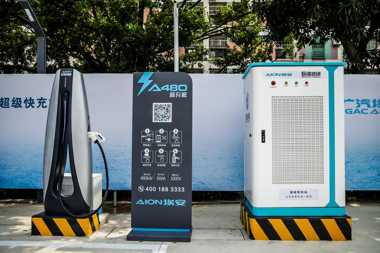 小鹏汽车品牌充电站于新马泰上线，全球已布局超240万桩