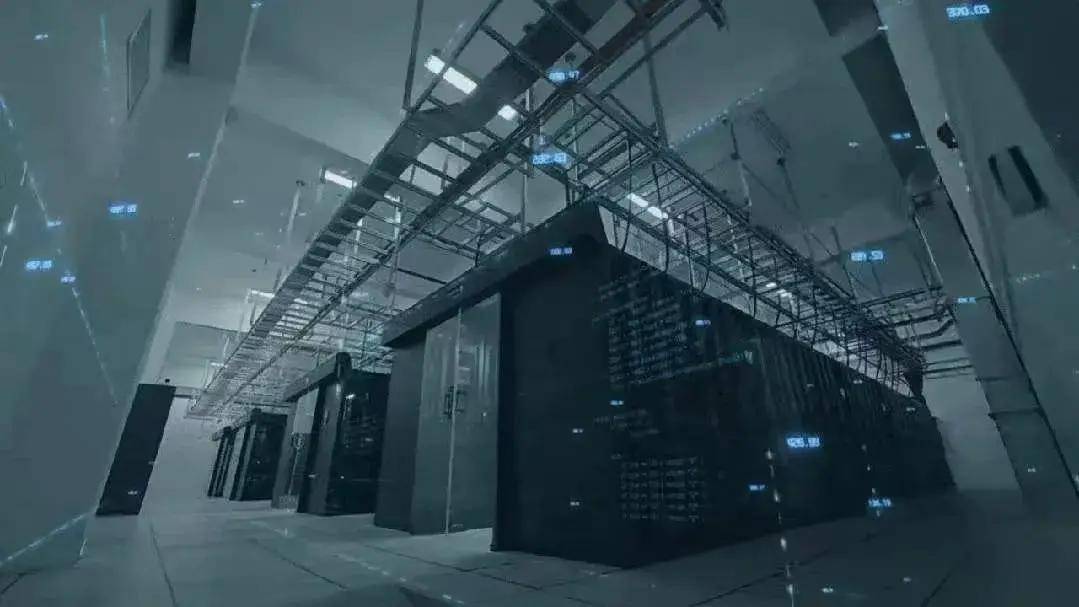 AI群雄逐鹿“三超”新阶段 基金锚定“算力竞争”投资机会