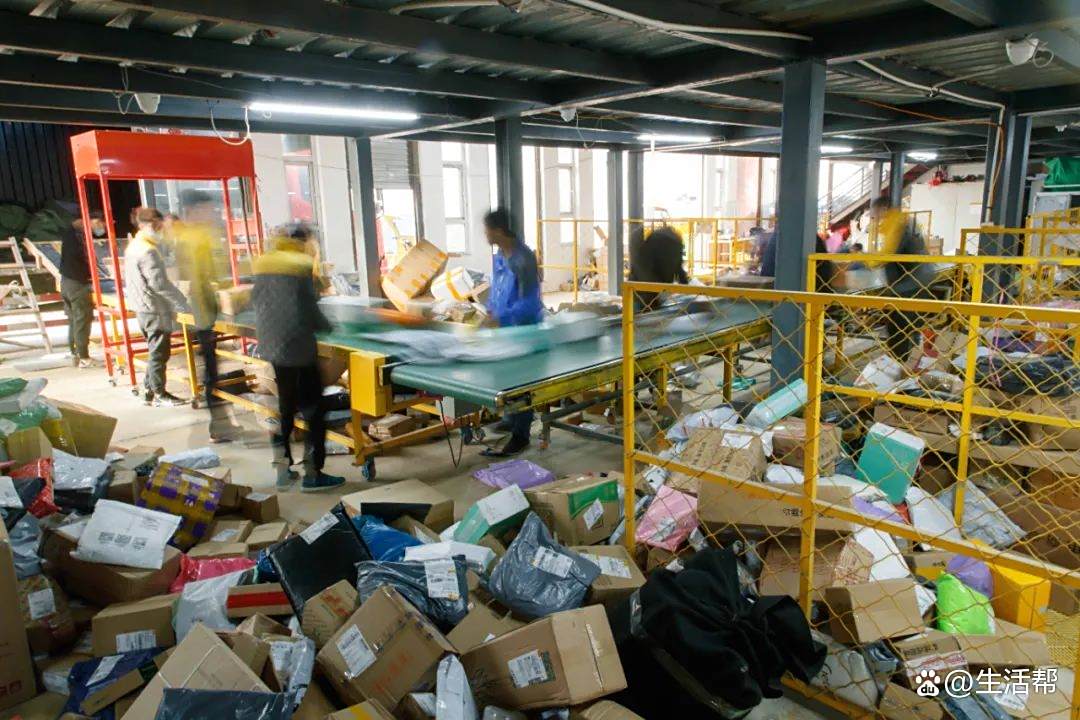 全国多地快递费涨价 “反内卷”初见成效