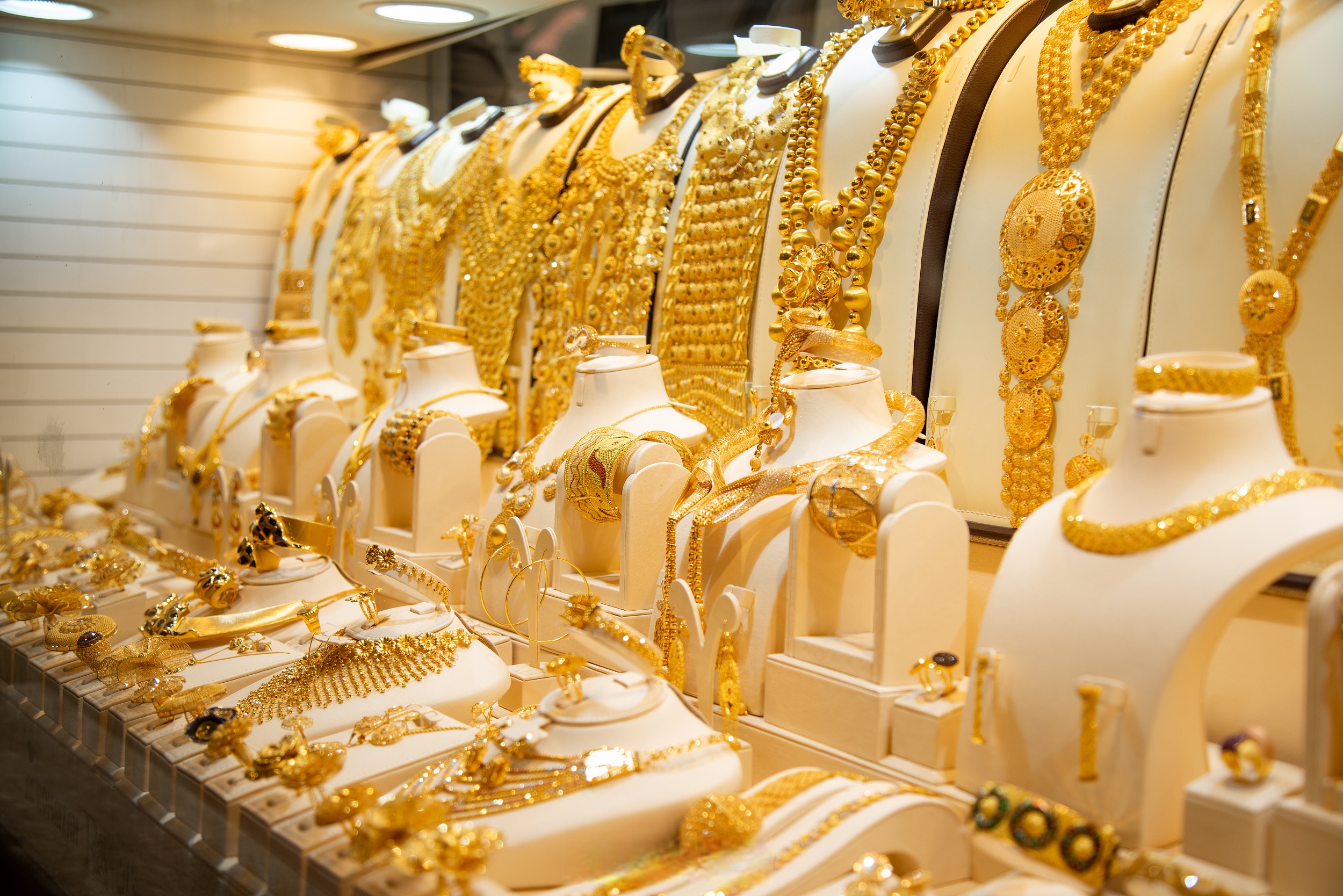 深圳市黄金珠宝首饰行业协会独家回应：网络传言里60%―70%水贝黄金料商正常经营