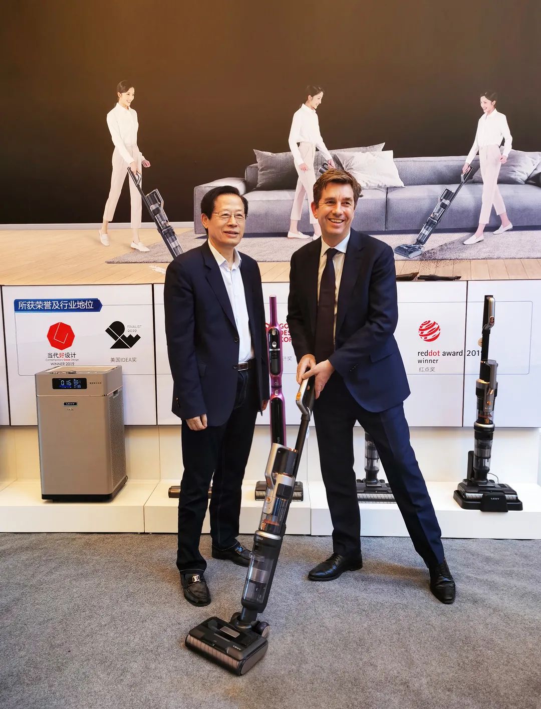 莱克电气获得外观设计专利授权：“电池包(B43)”