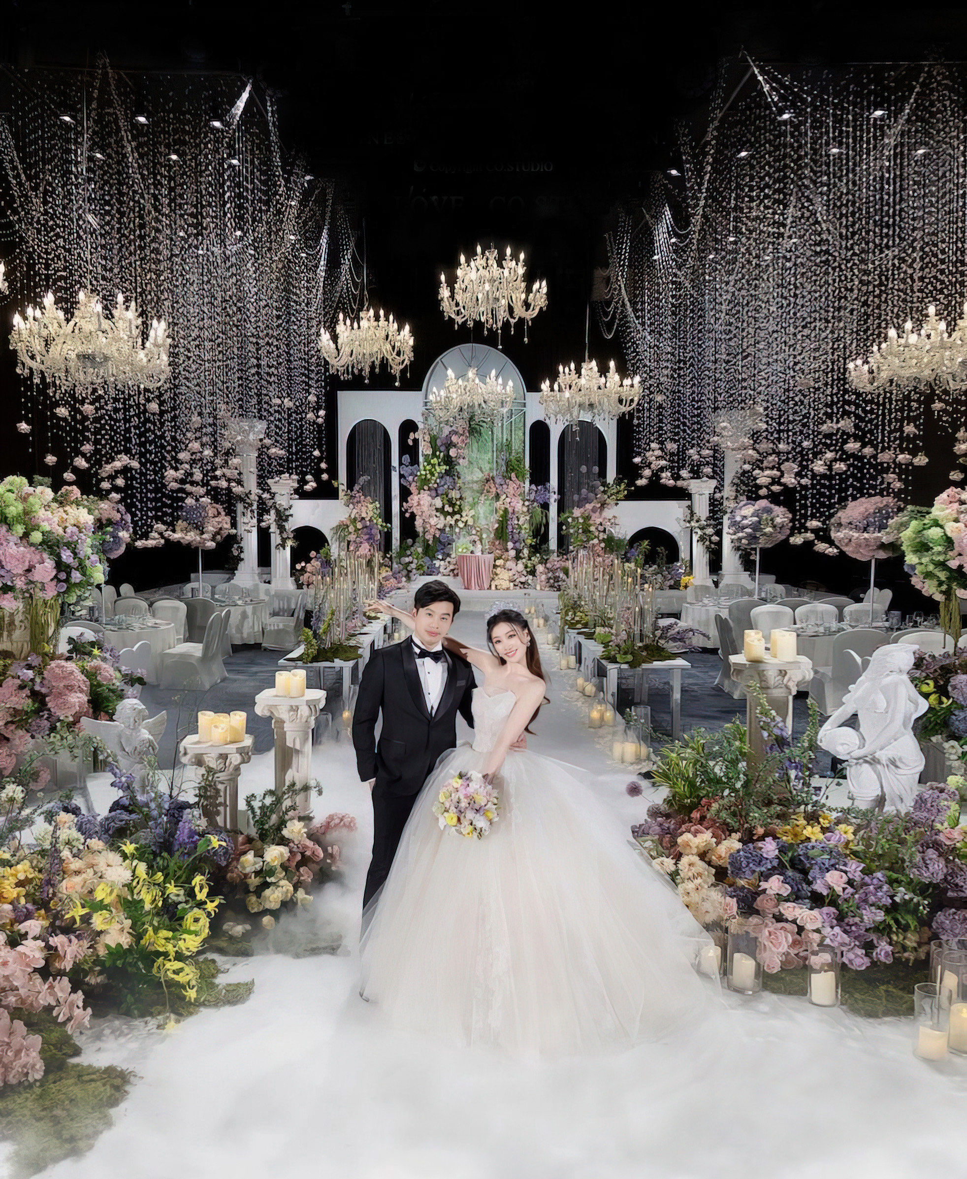 人保财险政银保 ,拥有“如意行”驾乘险，出行更顺畅！_2025婚礼设计产业投资图谱：技术、文化与下沉市场的三重红利