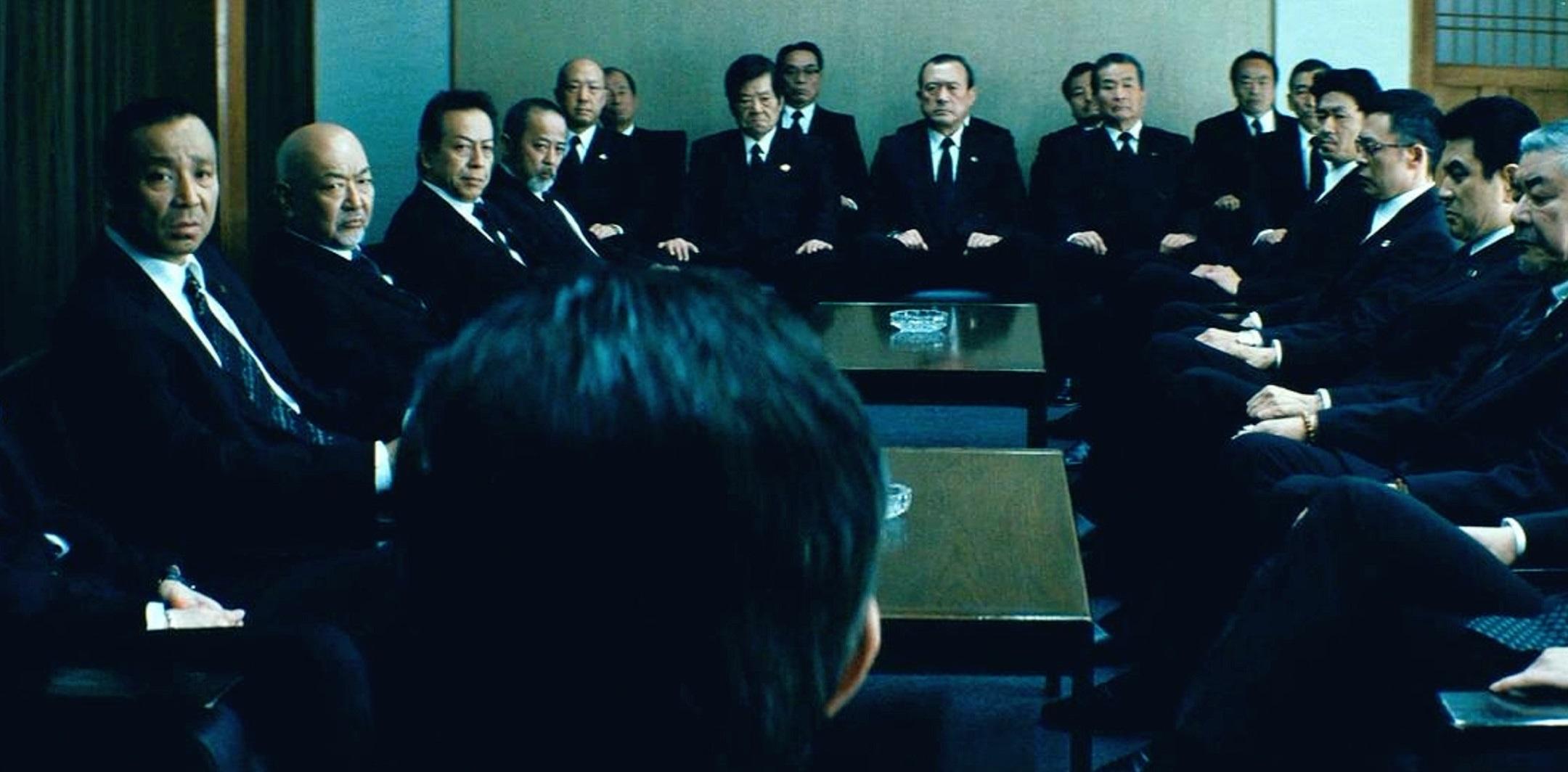 “泰勒效应” 再升级!新专电影双重出击,品牌跟风玩橙色营销