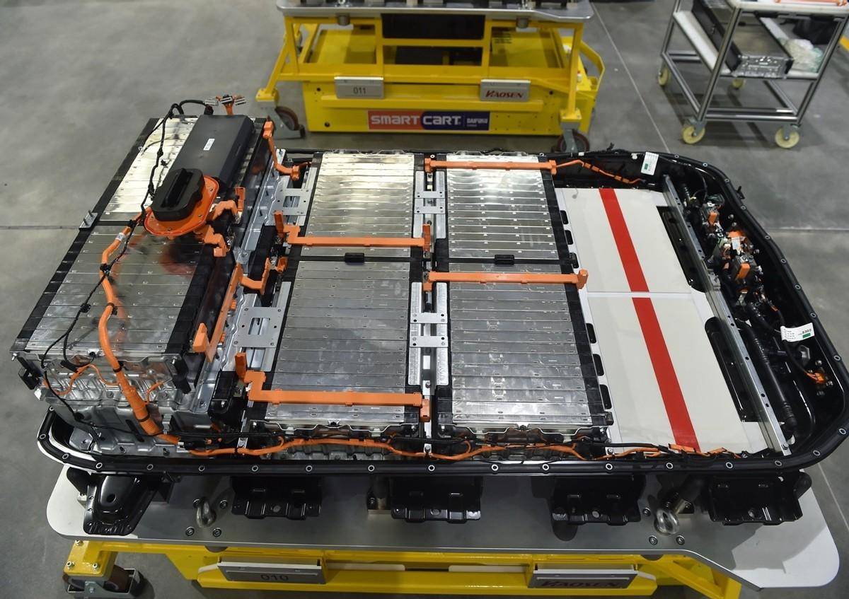 2025中国高速摄像机行业：估值挤泡沫，但“场景盈利”更扎实_保险有温度,人保护你周全