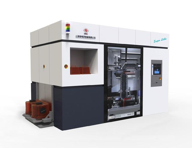 芯�微装冲击A+H，专注于光刻设备领域，应收账款压力较大