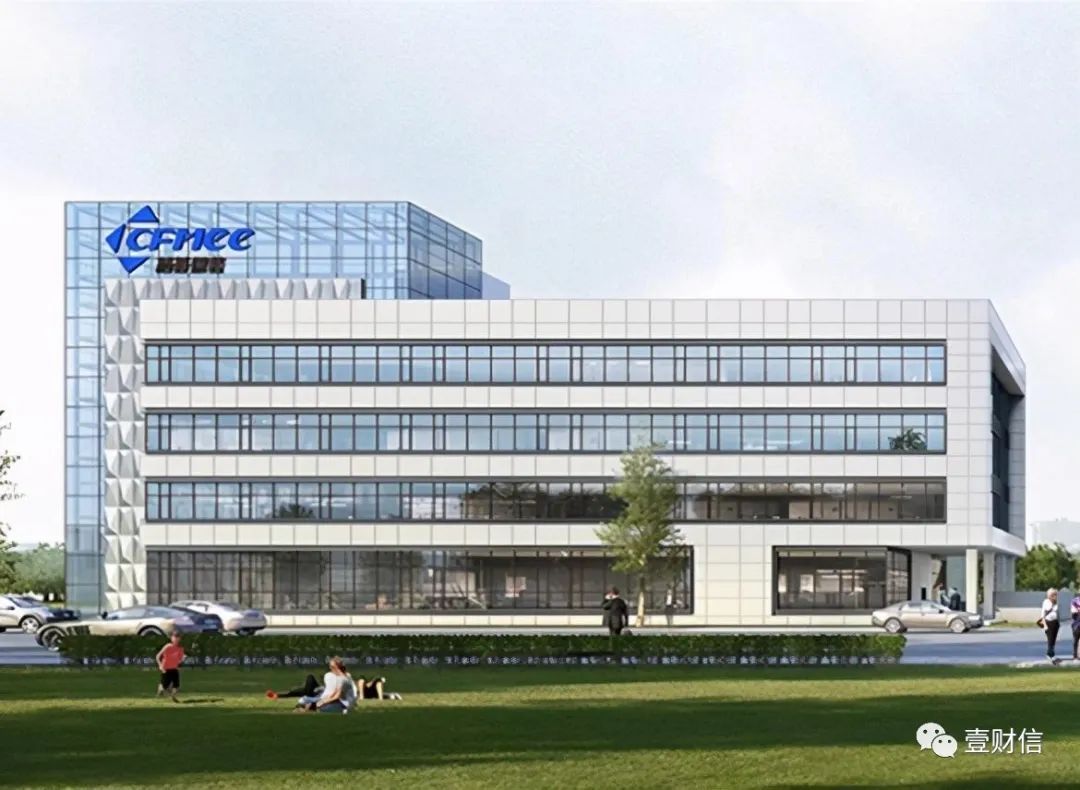 芯�微装冲击A+H，专注于光刻设备领域，应收账款压力较大