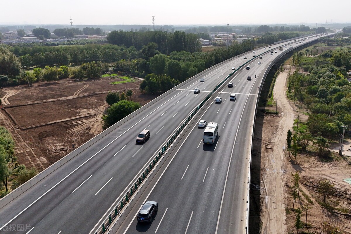 人保服务,拥有“如意行”驾乘险，出行更顺畅！_2025年山西省化工行业发展现状及未来趋势展望分析