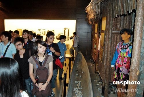 台海观澜 | 一边是《沉默的荣耀》，一边是以武谋“独”的喧嚣