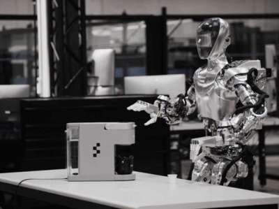 英洛华：公司磁材产品已有向下游人形机器人用电机客户送样和小批量试制