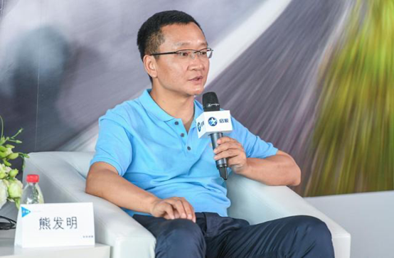 法院认定：东风汽车子公司总经理收受某上市公司董事长30万元贿赂