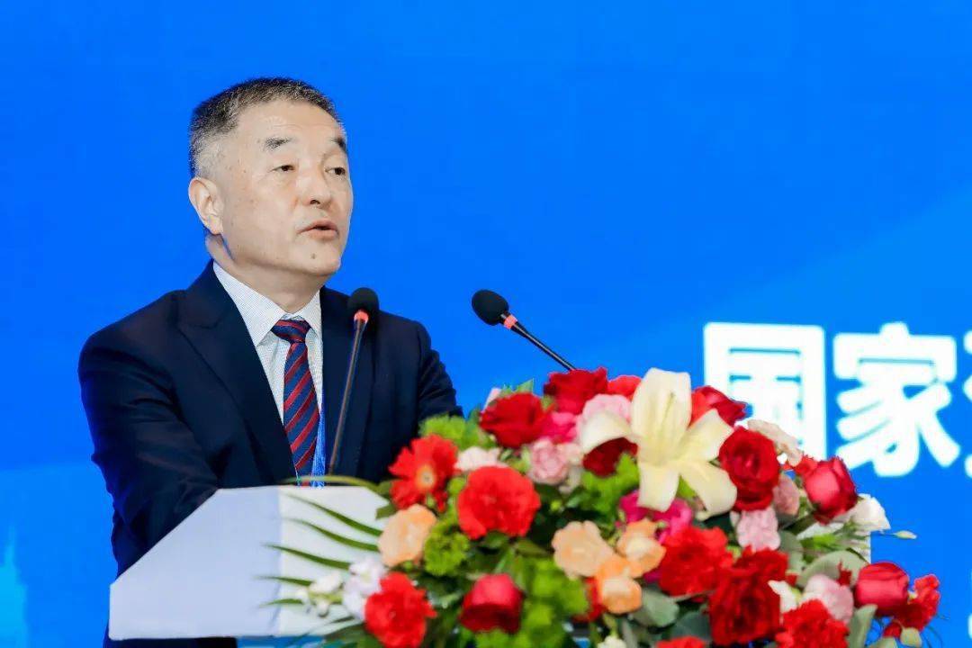 晓鸣股份：全球禽流感未影响生产经营