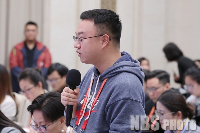 国家统计局新闻发言人就2025年前三季度国民经济运行情况答记者问