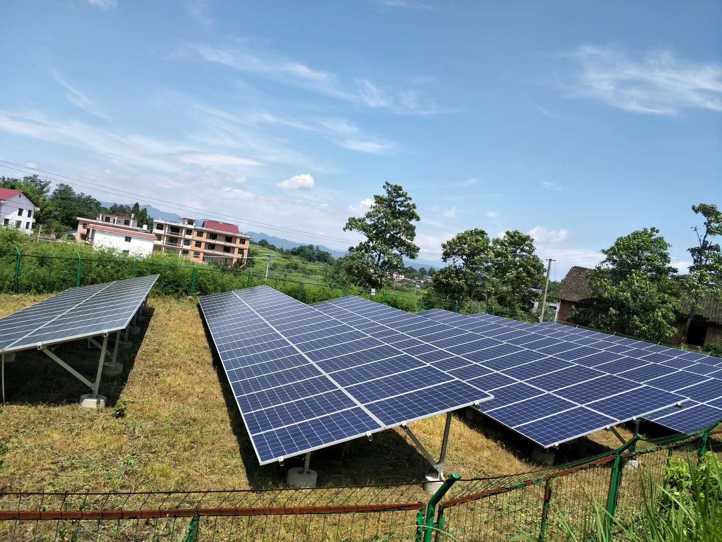 四季度光伏装机预期偏弱 产业链价格现松动迹象