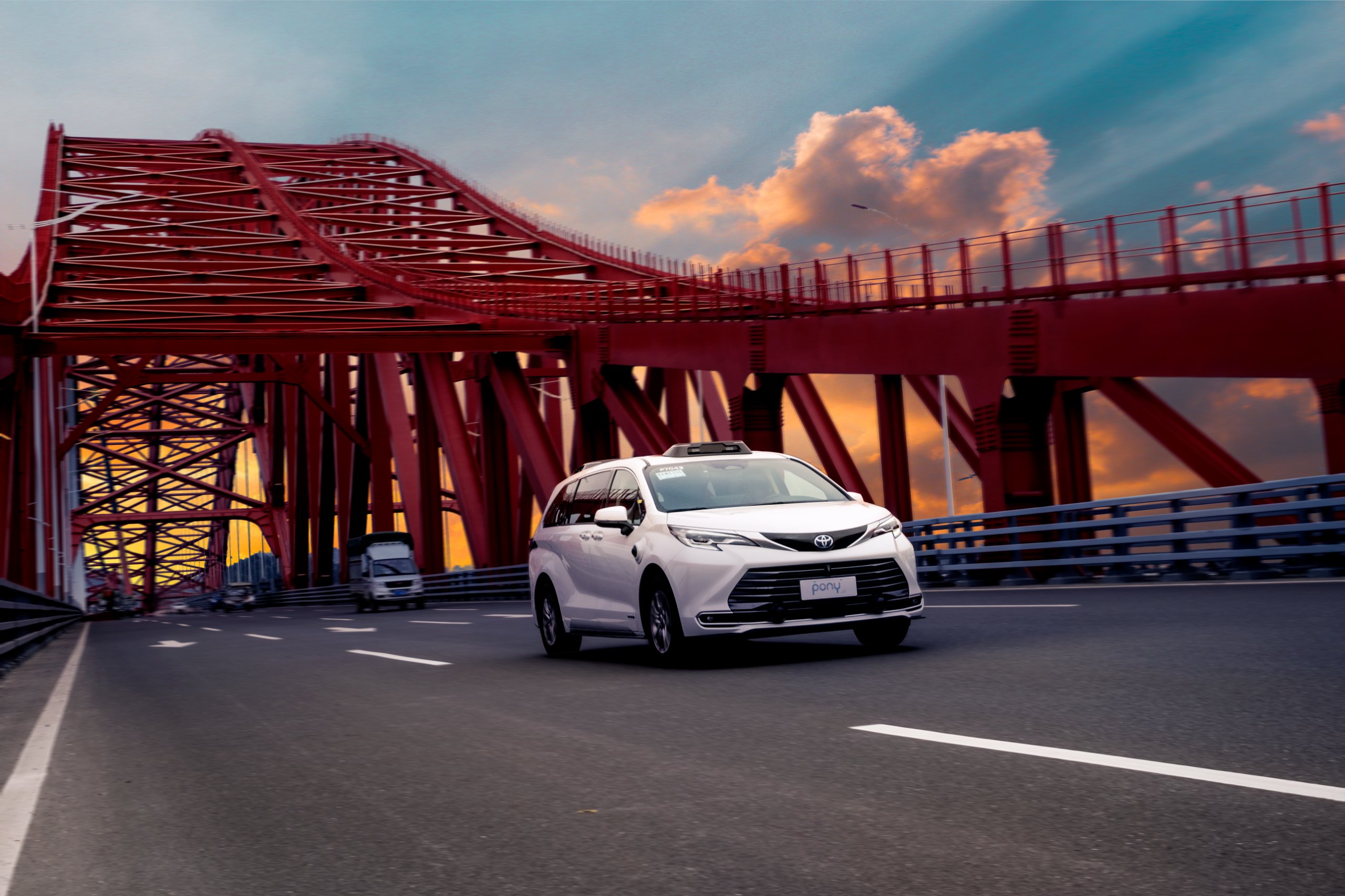 小马智行通过港交所聆讯，“全球Robotaxi第一股”回港上市进入倒计时