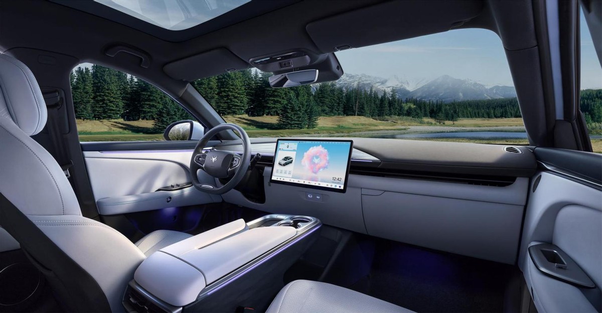 承载北汽新能源“爆款”刚需 全新阿尔法T5重装上市