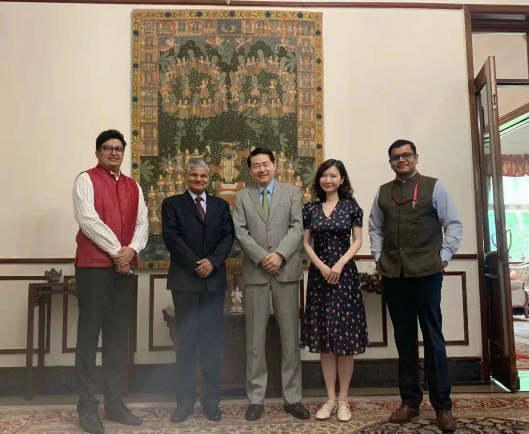 外交部副部长苗得雨会见赞比亚、南非驻华使节