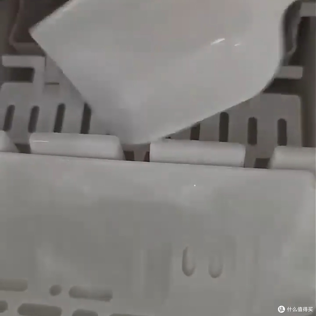 美的集团获得实用新型专利授权：“水箱及制冰机”