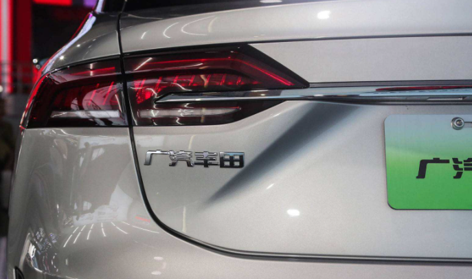 广汽集团获得实用新型专利授权：“充电口总成和车辆”