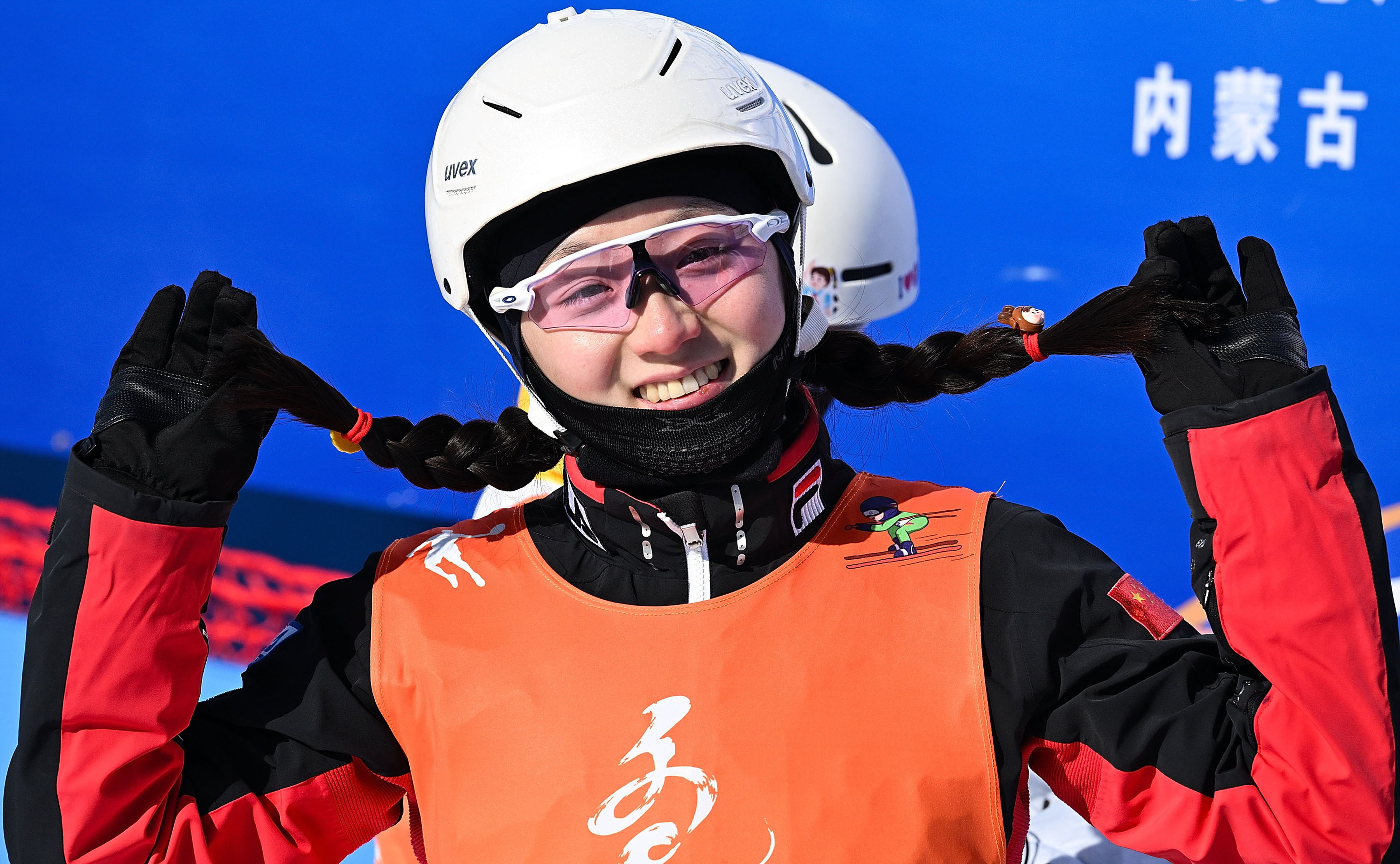 FILA发布自由式滑雪空中技巧国家队全新比赛服，助力中国健儿