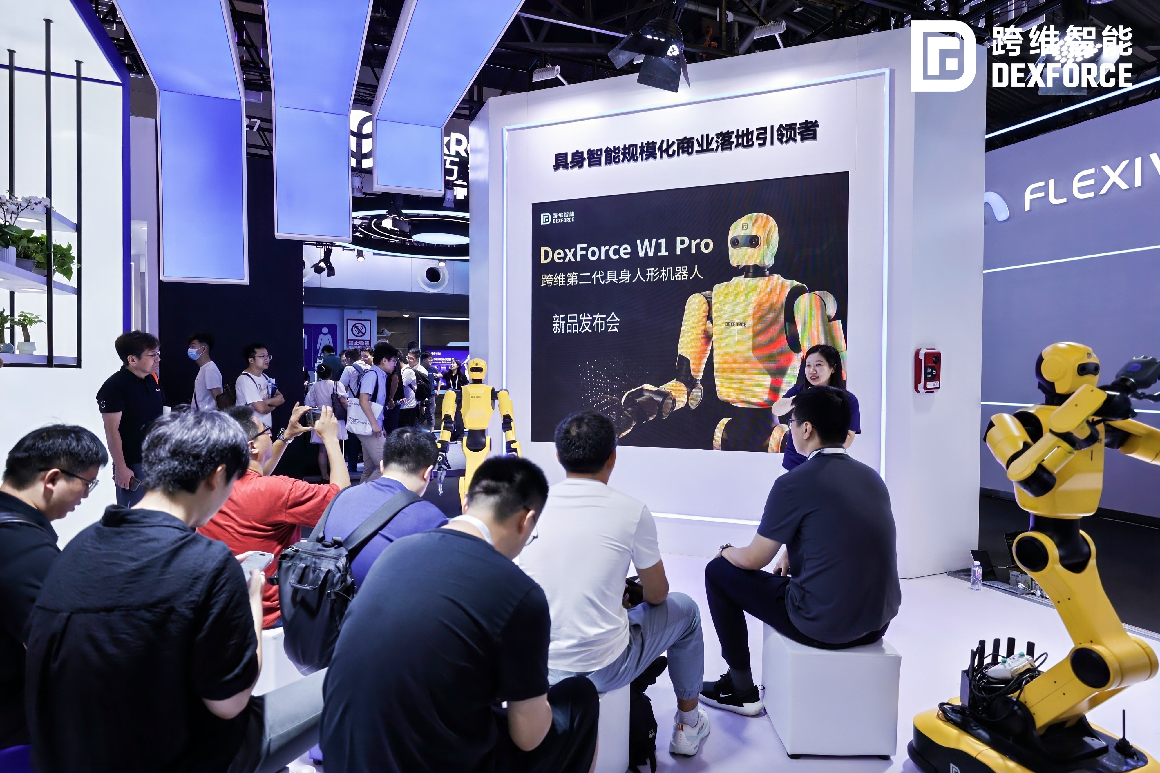 机器人：真空直驱机械手批量进入终端FAB厂量产应用