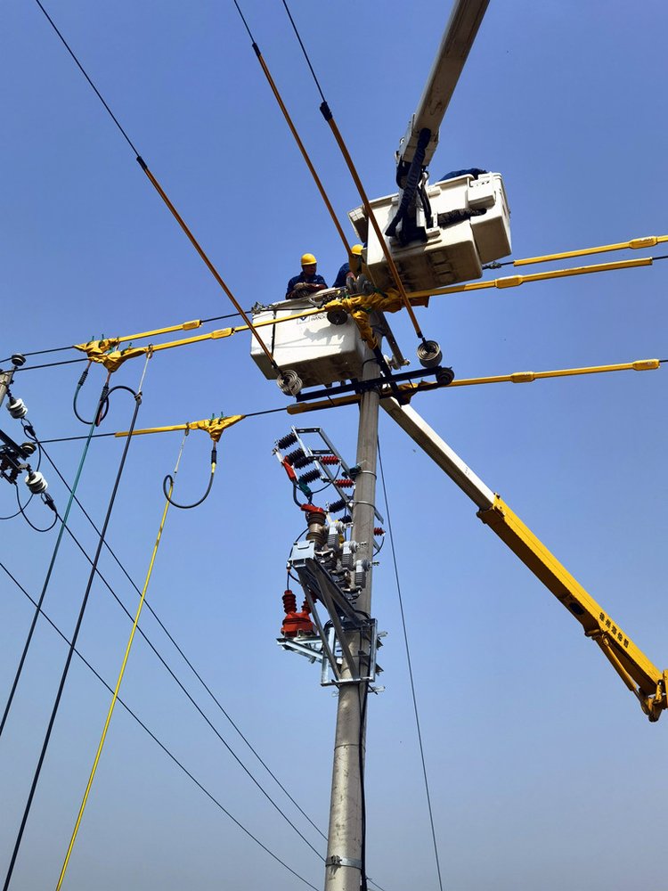 九洲集团：为机场建设提供供电及环境控制系统