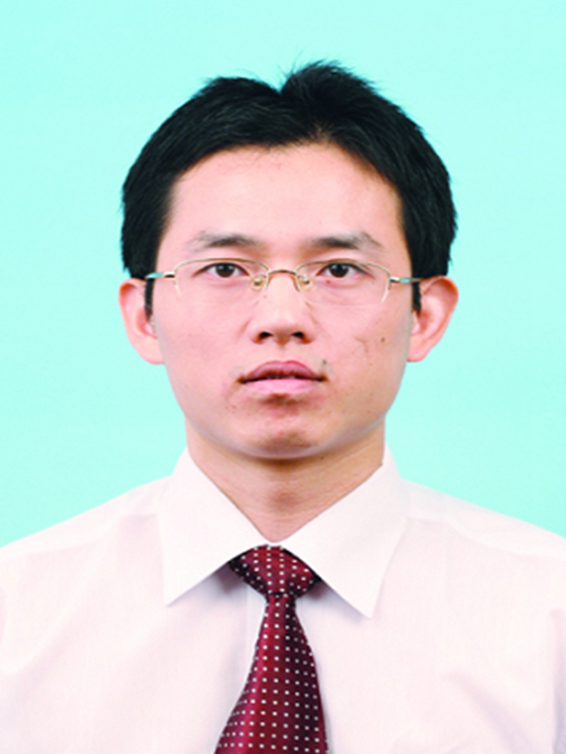 常熟银行：1月15日高管陆鼎昌、干晴增持股份合计12万股