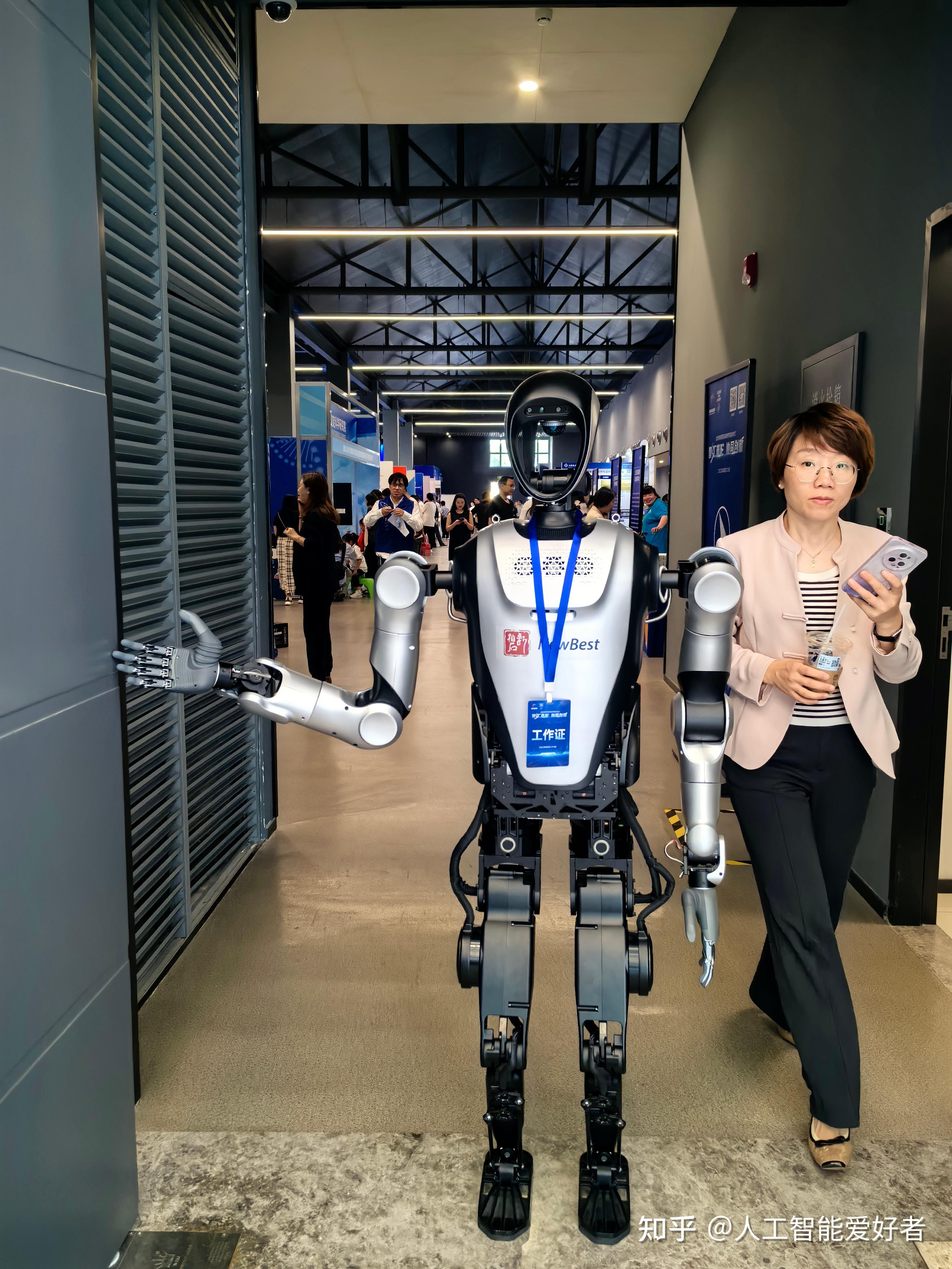 艾迪精密：人形机器人核心执行器正式亮相 创新业务再突破