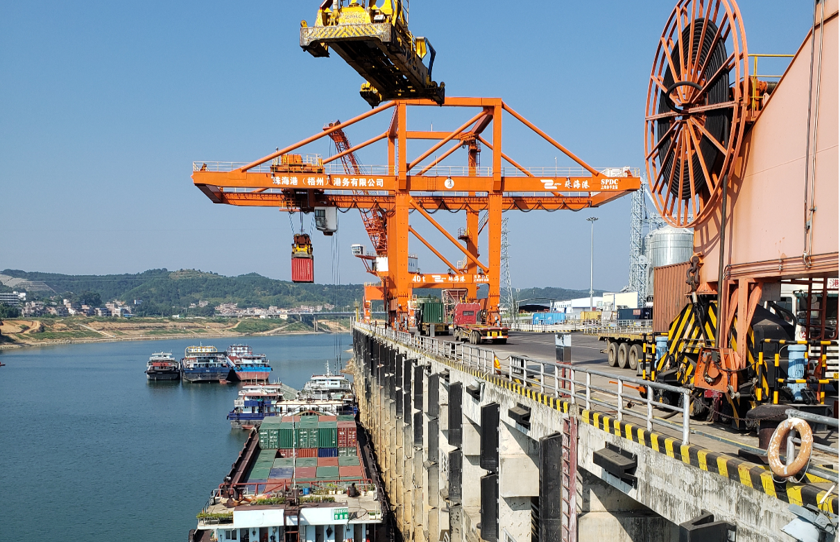 珠海港：推进双轮驱动战略提升可持续发展能力