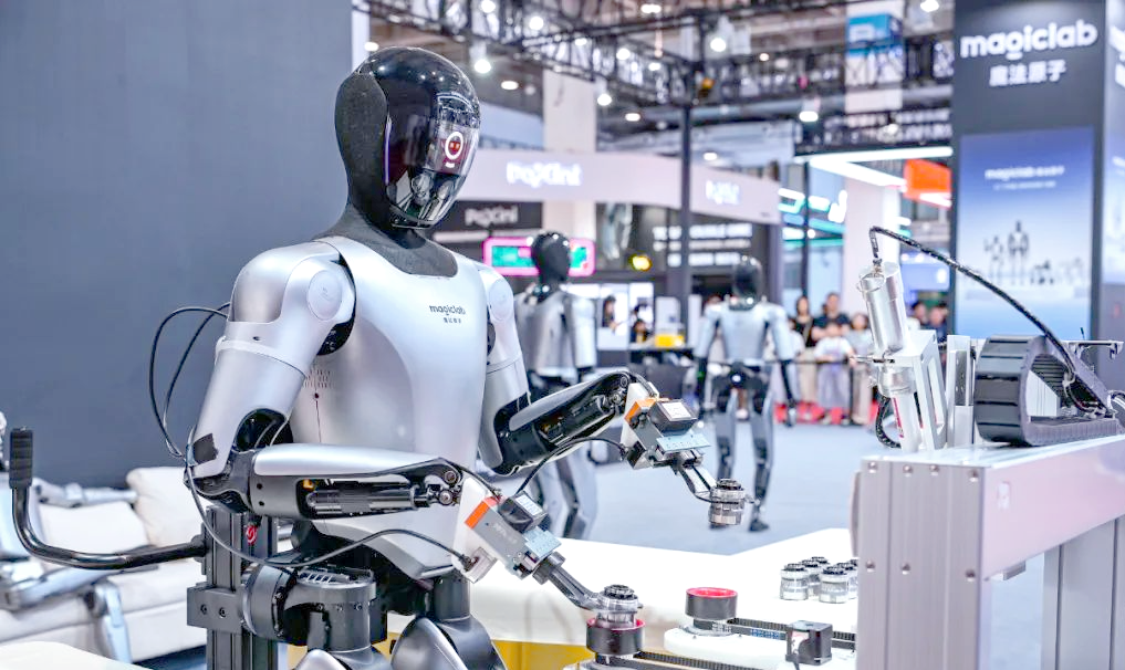 IDC报告：人形机器人在六大场景规模商用