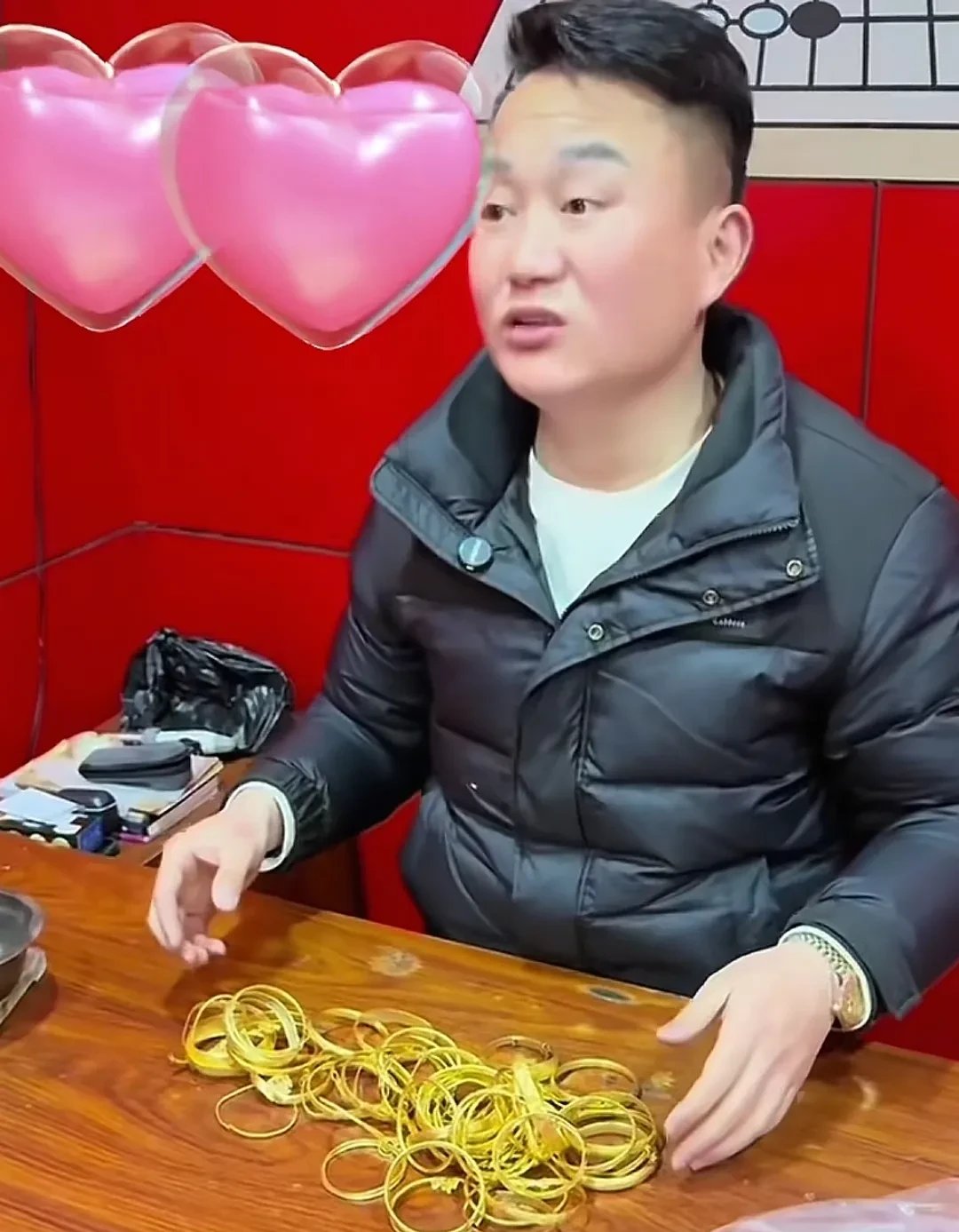 高金价下春节购金的“表情包”