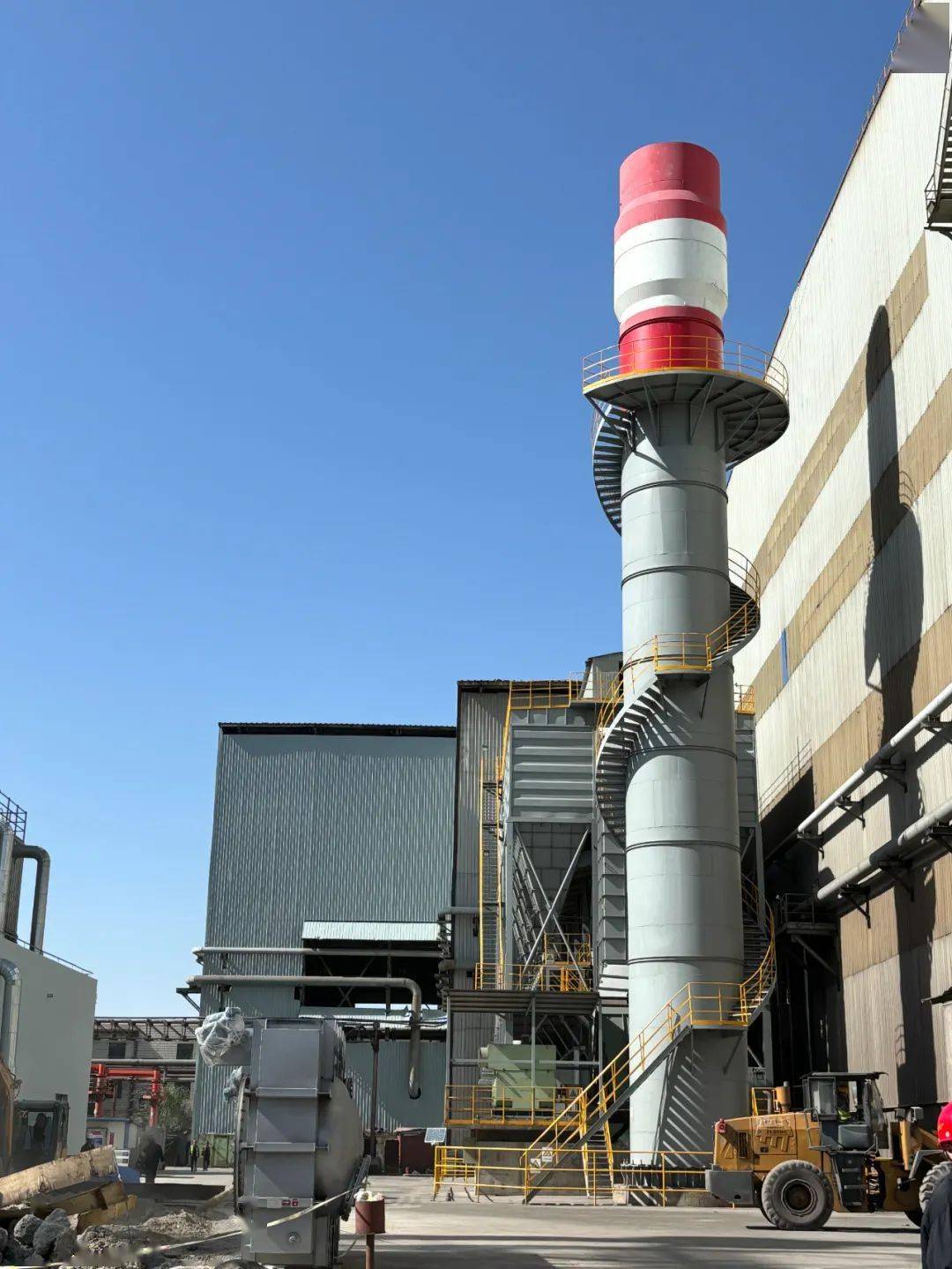 彩虹股份公布国际专利申请：“一种电子玻璃窑炉氧化锡电极的自动推进装置及推进方法”