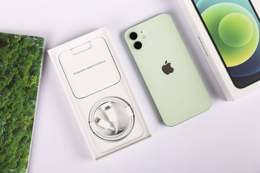 为“简单”买单，iPhone 4S爆火背后