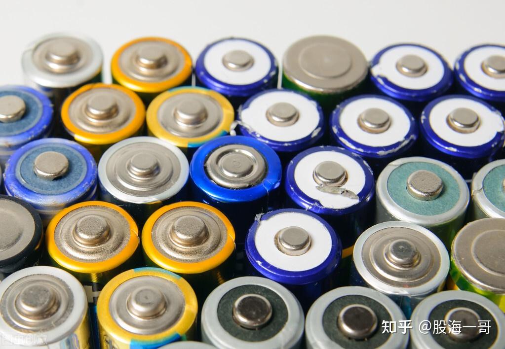 传媒行业今日净流入资金71.43亿元，光线传媒等25股净流入资金超亿元