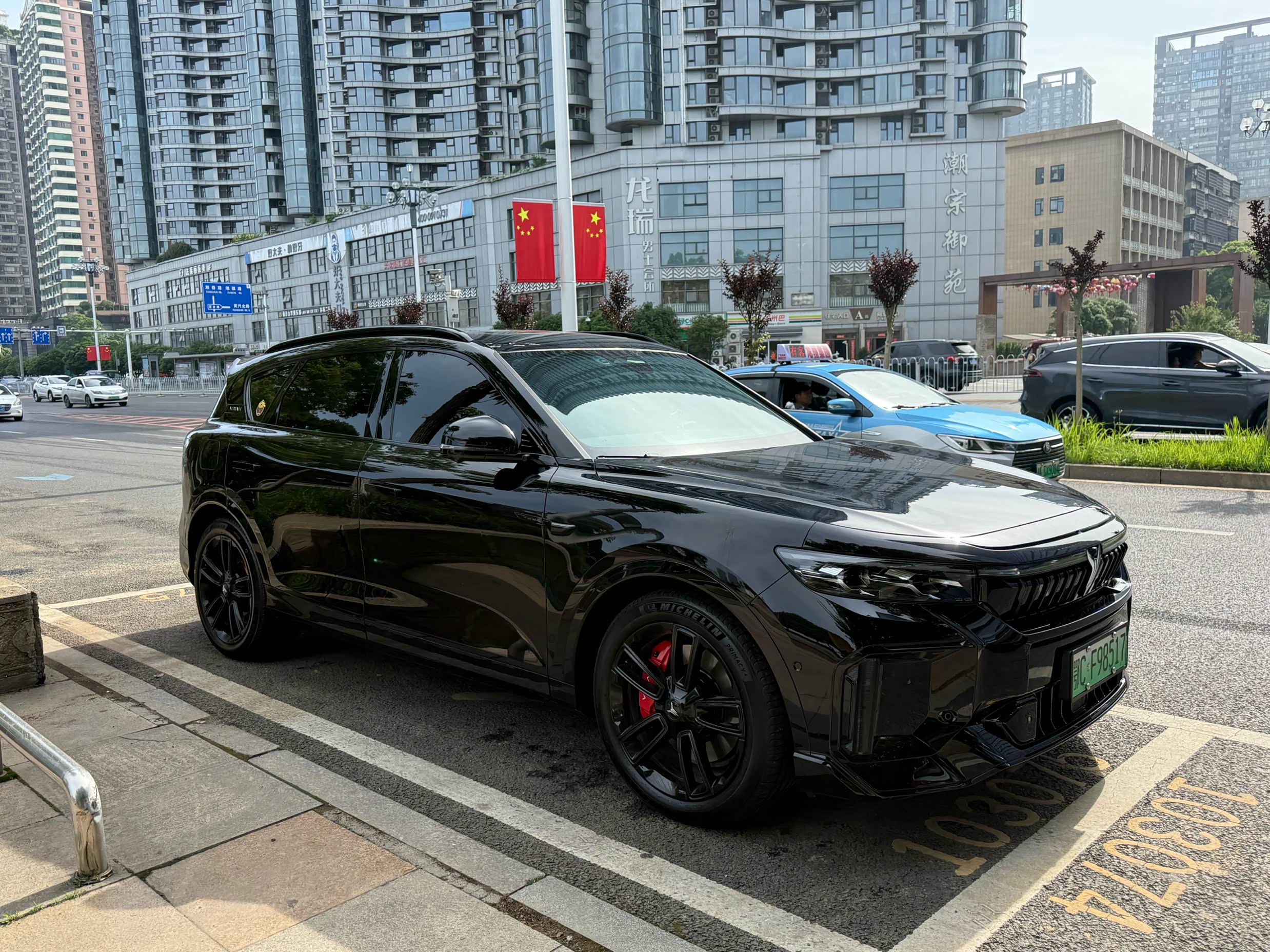 岚图汽车拟以介绍方式于港交所上市 预计3月19日挂牌