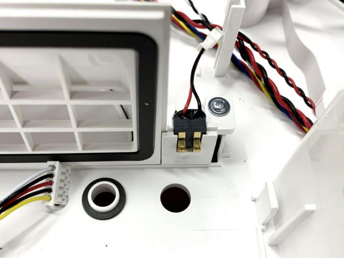 比亚迪公布国际专利申请：“隔热组件、电池模组及用电设备”