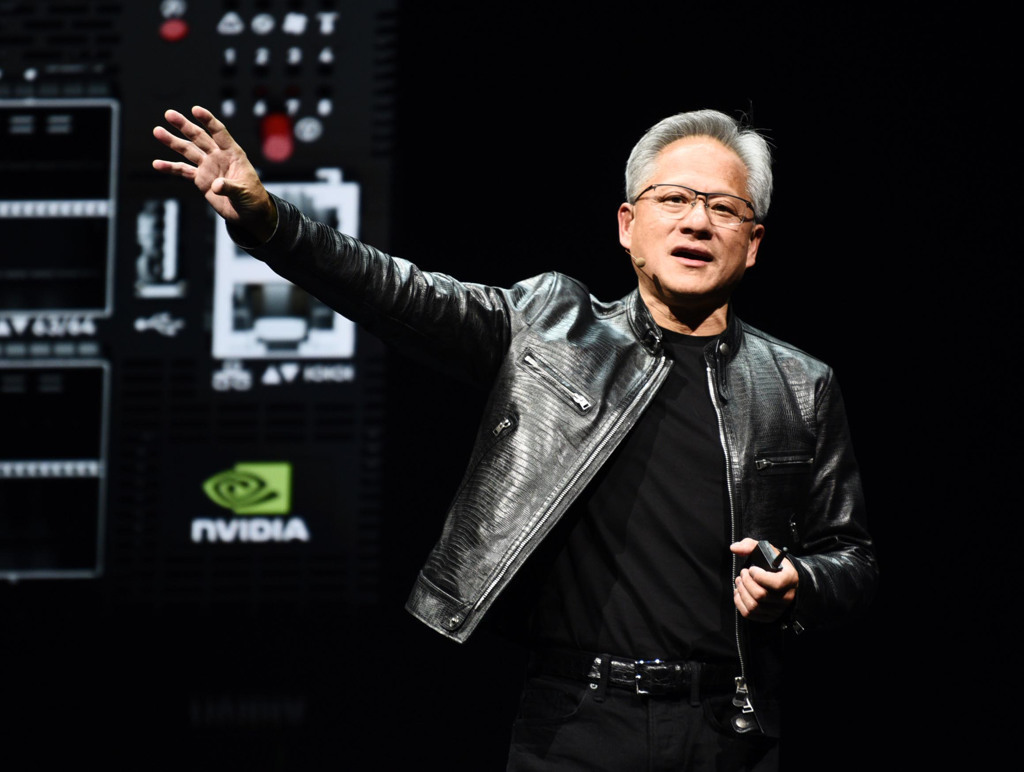 “世界前所未见”！芯片，突传重磅！黄仁勋最新发声