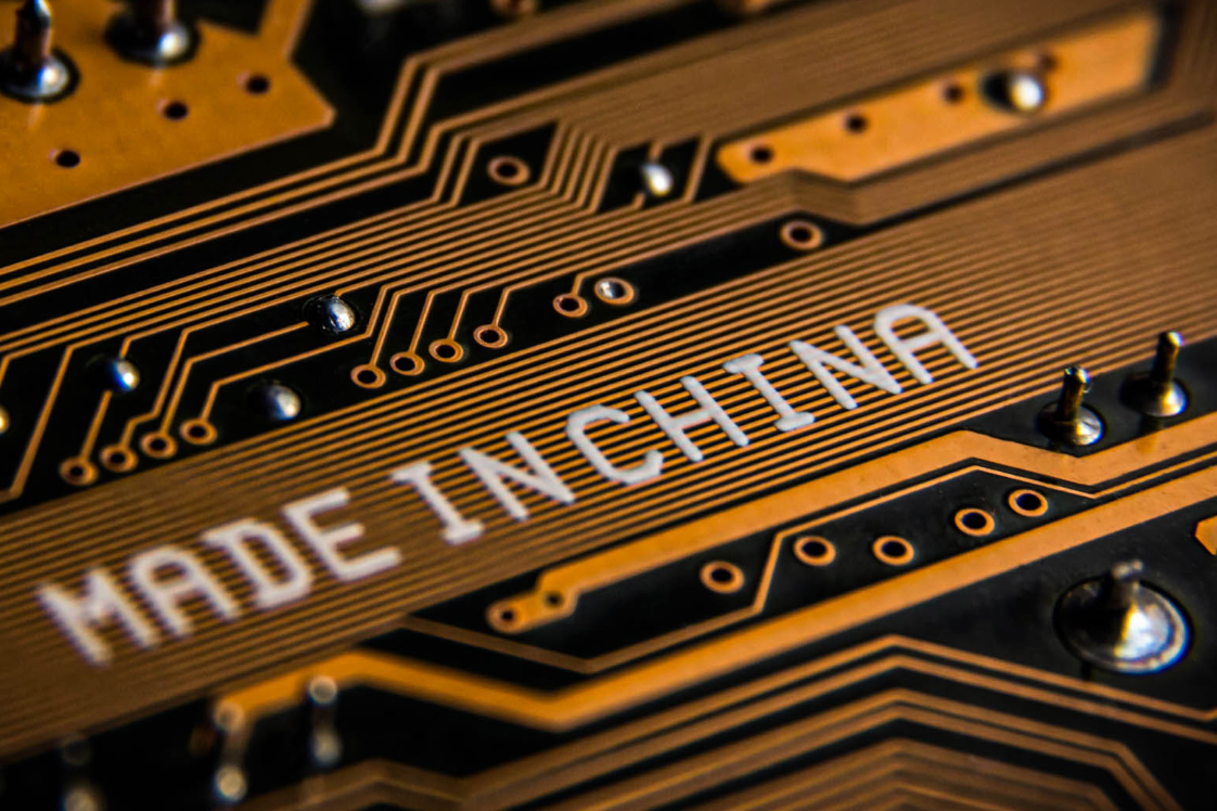 Anthropic剑指三家中国AI企业，全球技术竞争再引热议